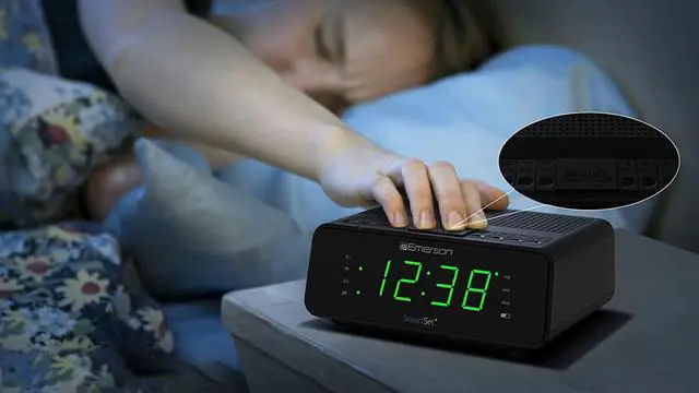 Alt view image 5 of 6 - Emerson SmartSet Dual Alarm Clock Radio with AM/FM Radio, Dimmer, Sleep Timer and .9" LED Display, CKS1900