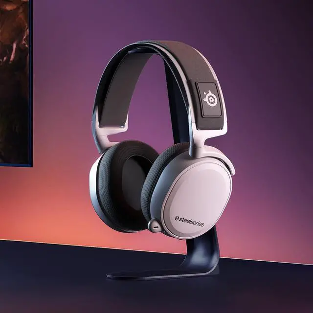 Alt view image 2 of 7 - SteelSeries Arctis 7+ Wireless Gaming Headset  Lossless 2.4 GHz  30 Hour Battery Life  USB-C  7.1 Surround  For PC, PS5, PS4, Mac, Android and Switch  White
