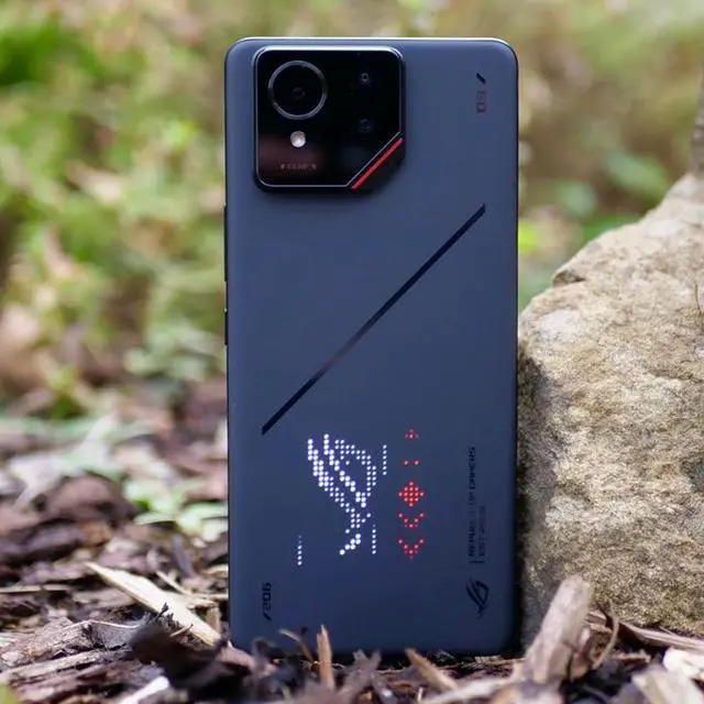 Alt view image 2 of 7 - ASUS ROG Phone 9 Pro Edition 24G/1T 6.78 inches 5G gaming phone 5800mAh 185Hz