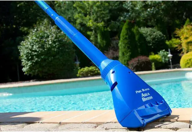 Alt view image 6 of 6 - Pool Blaster iVac Aqua Broom
