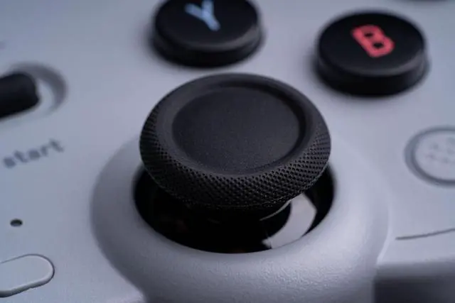 Alt view image 5 of 5 - 8Bitdo Pro 2 Bluetooth Wireless Gaming Controller with Hall Effect Joystick Update for Switch, PC, Android, and Steam Deck & Apple - Gray