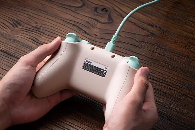 Alt view image 4 of 5 - Ultimate 2C Wired Controller Mint