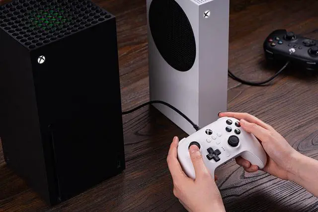 Alt view image 5 of 5 - 8BitDo Ultimate Wired Controller for Xbox - Hall edition/ White + Game Pass