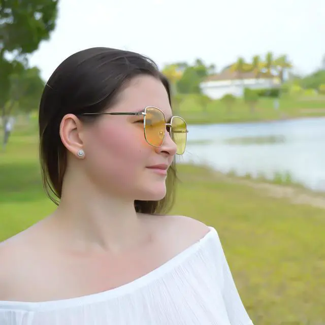 Alt view image 3 of 5 - Avialas Gillian Sunglasses, Lentes de sol para mujer