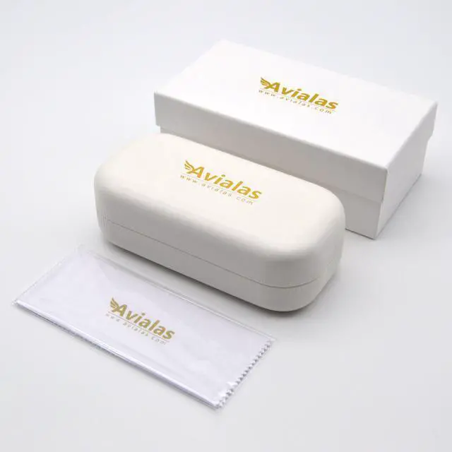 Alt view image 3 of 4 - Avialas Rachele Sunglasses, Lentes de sol para mujer