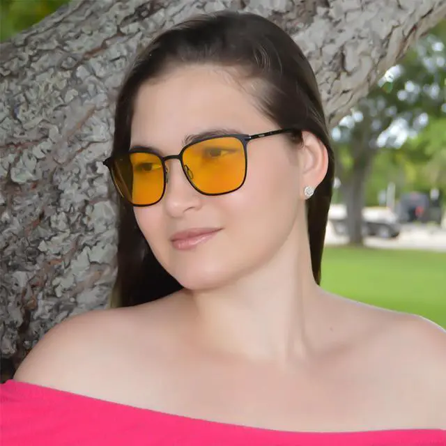 Alt view image 5 of 7 - Avialas Allegria Sunglasses, Lentes de sol unisex