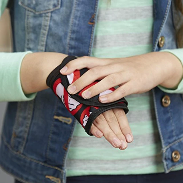 Alt view image 4 of 14 - Get A Grip Game