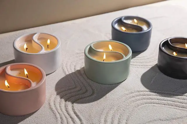 Alt view image 3 of 5 - Paddywax Scented Candles Yin-Yang Collection 2-Wick Artisan Candle, 11-Ounce, Cactus Flower + Watermint
