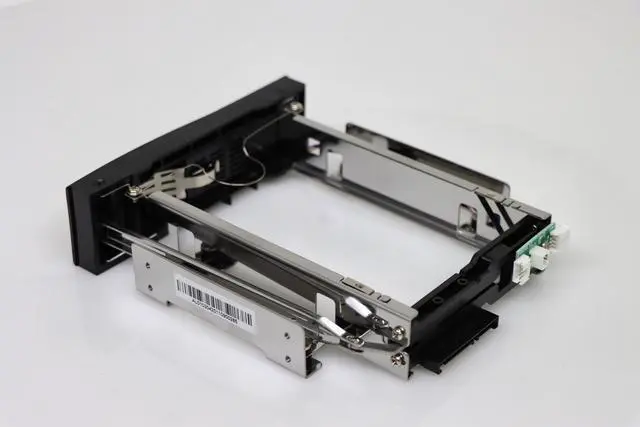Alt view image 5 of 7 - DupliM 5.25in Trayless Hot Swap Mobile Rack for 3.5in HDD and 2.5in Adapter