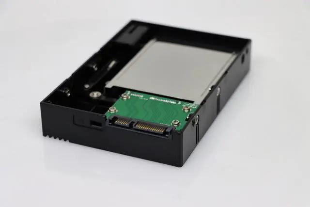 Alt view image 6 of 7 - DupliM 5.25in Trayless Hot Swap Mobile Rack for 3.5in HDD and 2.5in Adapter