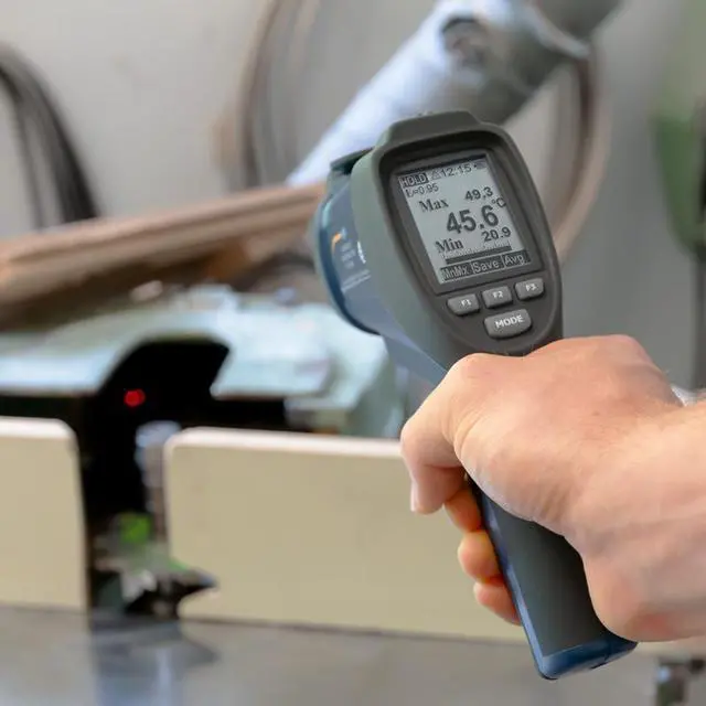 Alt view image 6 of 7 - PCE-894 Digital Infrared Thermometer, with Bluetooth, -58 to 3362°F