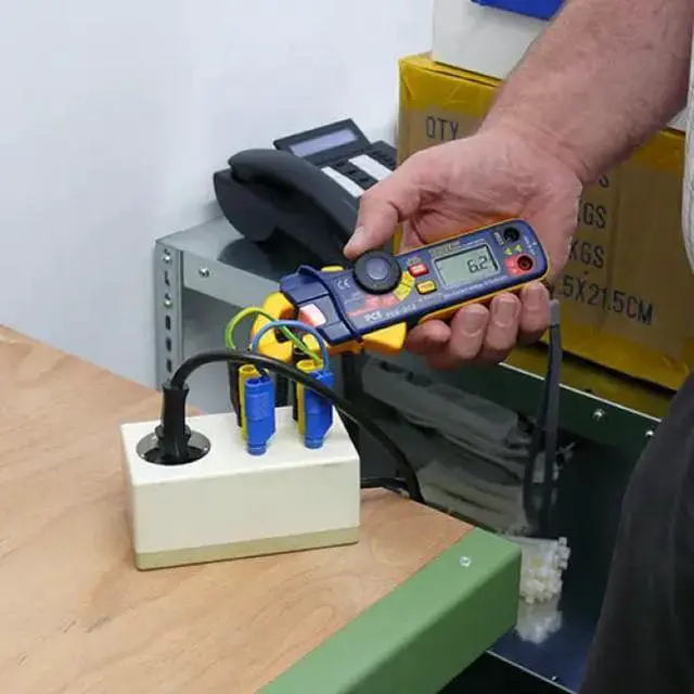 Alt view image 5 of 6 - PCE-DC2 Digital Current Clamp