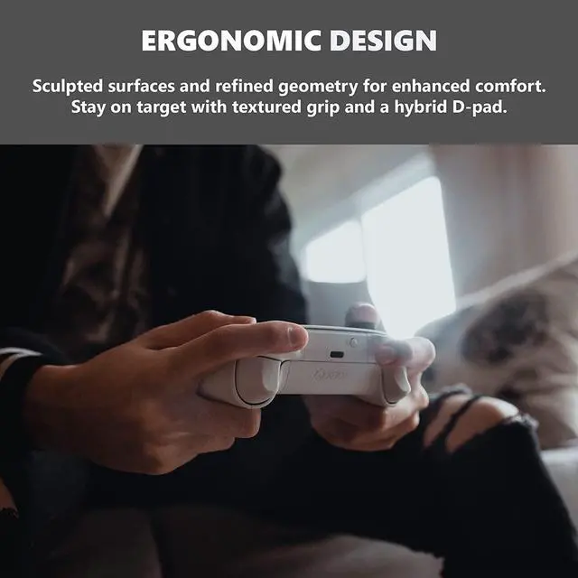 Alt view image 4 of 6 - Xbox Core Wireless Controller  Robot White