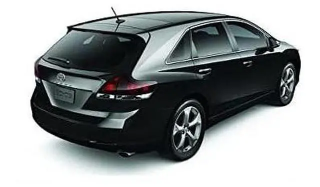 Main image of XtremeVision Interior LED for Toyota Venza 2009-2014 (14 Pieces) Green Interior LED Kit + Installation Tool