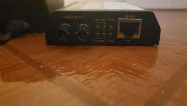 Alt view image 2 of 3 - Signamax 065-1100 Gigabit Ethernet Fiber Optic Media Converter with Power Supply