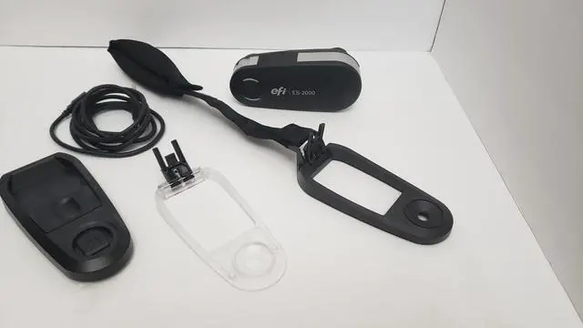 Alt view image 3 of 3 - Spectrophotometer EFI ES-2000 w/ Case & Accessories