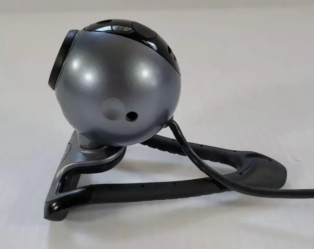 Alt view image 2 of 2 - Logitech Webcam V-UAX16 Gray 861205-0000 USB Camera Bendable Base