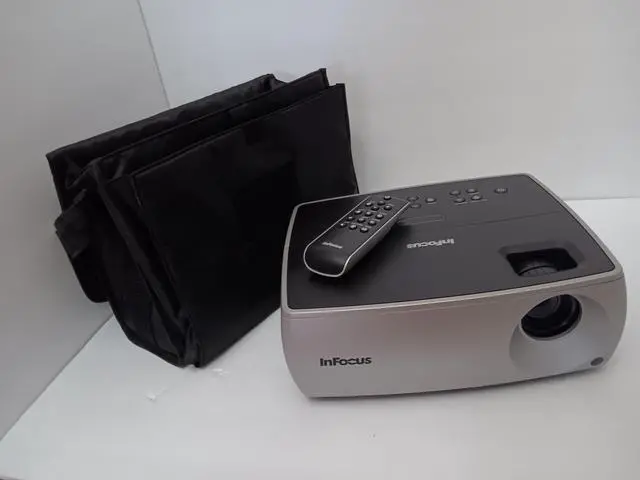 Alt view image 4 of 7 - inFocus IN2102 DLP Projector with Remote and Carrying Case