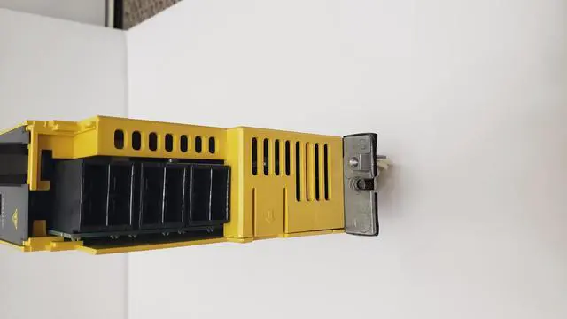 Alt view image 6 of 7 - FANUC A06B-6132-H003-R Servo Amp Module BSVM1-40I/I/O Link Interface