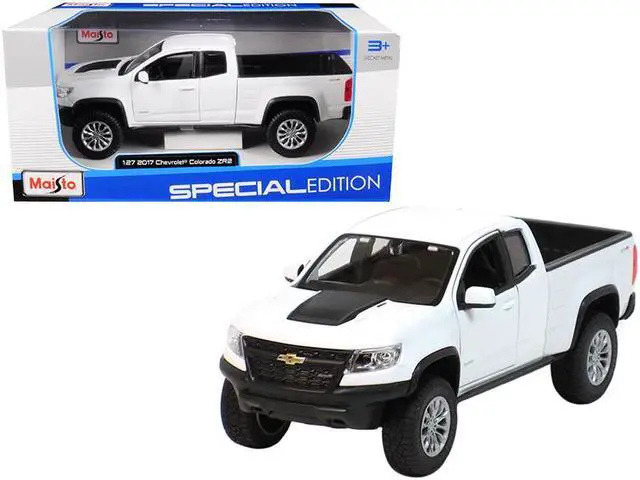 Alt view image 2 of 2 - Maisto 1: 27 2017 Chevrolet Colorado Zr2 (Colors May Vary) (31517-00000022)
