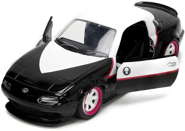 Alt view image 9 of 11 - 1990 Mazda Miata Black & White w/Graphics & Ghost Spider Figure "Spider-Man" "Marvel" Series 1/32 Diecast Model Car by Jada