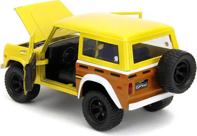 Alt view image 10 of 11 - 1973 Ford Bronco Yellow with Graphics & Diecast Figure "SpongeBob SquarePants" (1999Current) TV 1/24 Diecast Model Car by Jada
