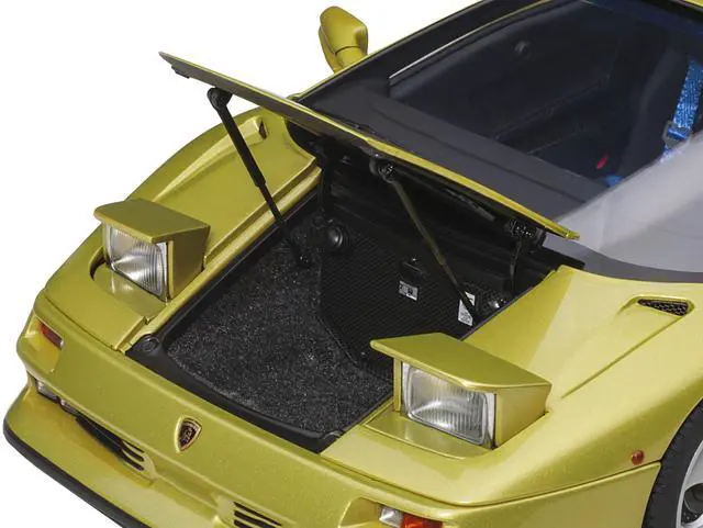 Alt view image 12 of 13 - Lamborghini Diablo SE30 Giallo Spyder Yellow Metallic 1/18 Model Car by Autoart