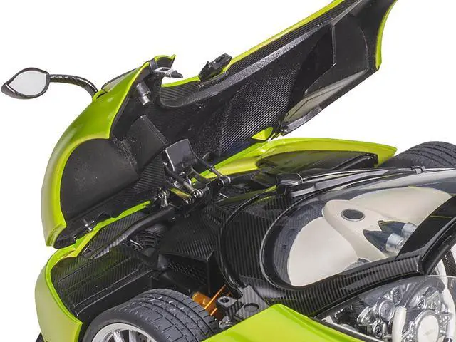 Alt view image 13 of 14 - Pagani Huayra Roadster Verde Firenze Green Metallic and Carbon with Luggage Set 1/18 Model Car by Autoart