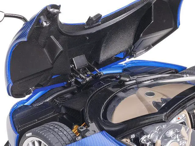Alt view image 9 of 10 - Pagani Huayra Roadster Blue Tricolore Carbon Fiber with Black Top with Luggage Set 1/18 Model Car by Autoart