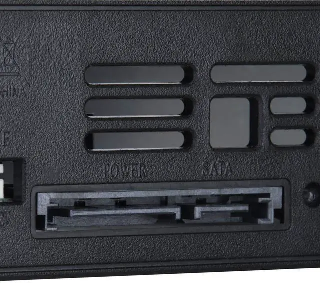 Alt view image 13 of 14 - 1x 5.25" device bay to 1x3.5" SAS12Gb/SATA 6Gb trayless hot-swap Cage