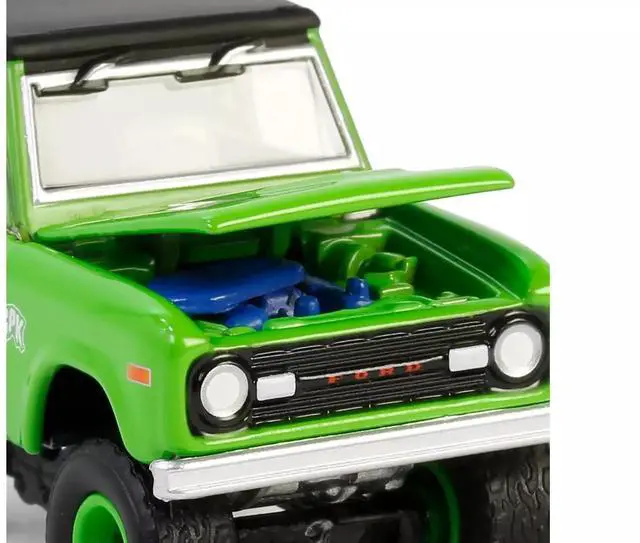 Alt view image 6 of 8 - 1969 Ford Bronco Green with Black Top "San Diego Comic-Con 2024 Exclusive" 1/64 Diecast Model Car by Greenlight