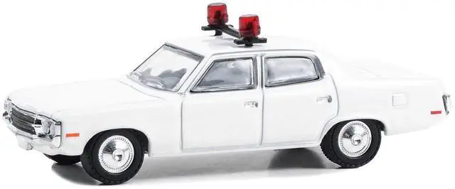 Alt view image 5 of 6 - 1971 AMC Matador Police Car White with Light Bar "Hot Pursuit - Hobby Exclusive" Series 1/64 Diecast Model Car by Greenlight