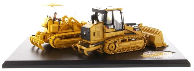 Alt view image 7 of 8 - CAT Caterpillar 977D Traxcavator 1955-1960 & 963K Track Loader Current w/Operators Evolution Series 1/50 Diecast Masters
