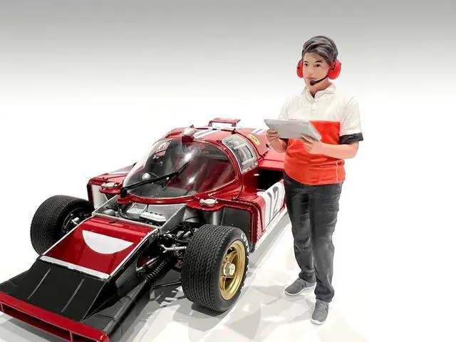 Alt view image 4 of 6 - "Race Crew" Figure #3 for 1/24 scale models by American Diorama