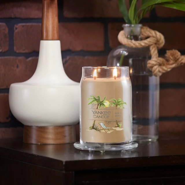 Alt view image 4 of 4 - Yankee Candle Sun & Sand Scented Signature 20oz Large Jar 2-Wick Candle Over 60 Hours of Burn Time