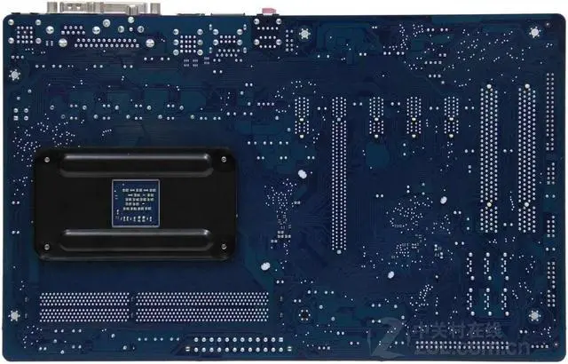 Alt view image 2 of 4 - GIGABYTE GA-770T-D3L(rev.1.0) Socket AM3 AMD 770 DDR3 8GB ATX