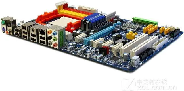 Alt view image 4 of 4 - GIGABYTE GA-770T-UD3(rev.2.0) Socket AM3 AMD 770 DDR3 8GB ATX