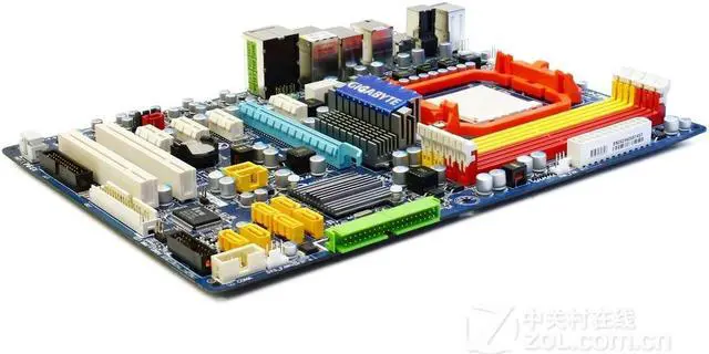 Alt view image 3 of 4 - GIGABYTE GA-770T-UD3(rev.2.0) Socket AM3 AMD 770 DDR3 8GB ATX