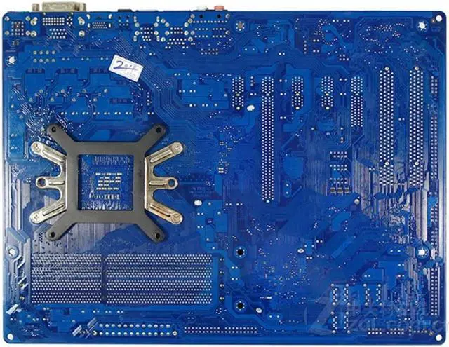Alt view image 2 of 4 - GIGABYTE GA-880G-UD3H Socket AM3 AMD 880G DDR3 16GB ATX