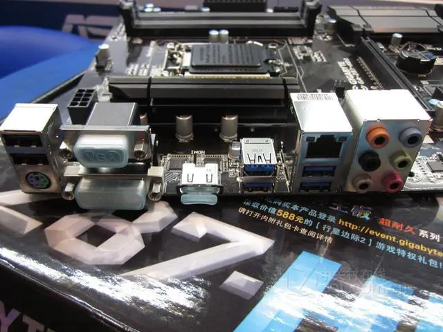 Alt view image 4 of 4 - GIGABYTE GA-Z87-HD3 LGA 1150 Intel Z87 DDR3 32GB ATX