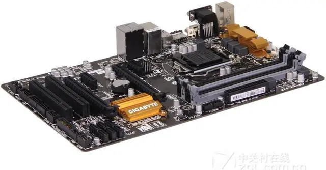 Alt view image 3 of 4 - GIGABYTE GA-Z97-HD3(rev.1.0) LGA 1150 Intel Z97 DDR3 32GB ATX