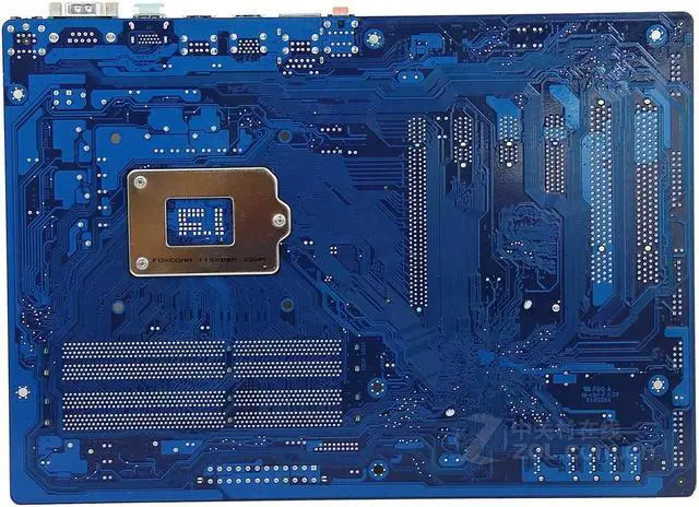 Alt view image 2 of 4 - GIGABYTE GA-Z77P-D3(rev.1.1) LGA 1155 Intel Z77 DDR3 32GB ATX