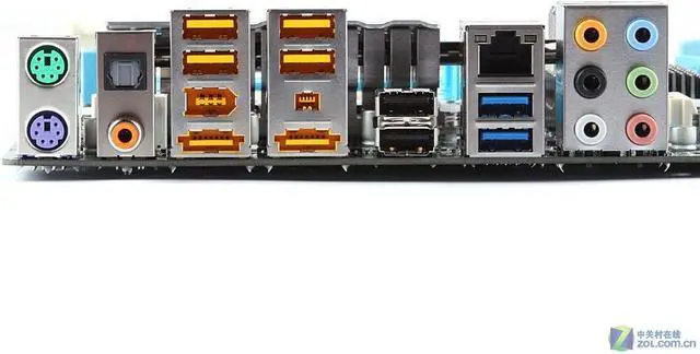 Alt view image 4 of 4 - GIGABYTE GA-790XTA-UD4 Socket AM3 AMD 790X DDR3 16GB ATX