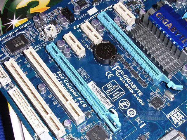 Alt view image 3 of 4 - GIGABYTE GA-890XA-UD3 Socket AM3 AMD 790X DDR3 16GB ATX