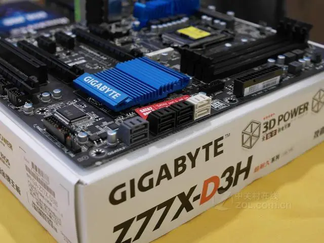 Alt view image 3 of 4 - GIGABYTE GA-Z77X-D3H LGA 1155 Intel Z77 DDR3 32GB ATX