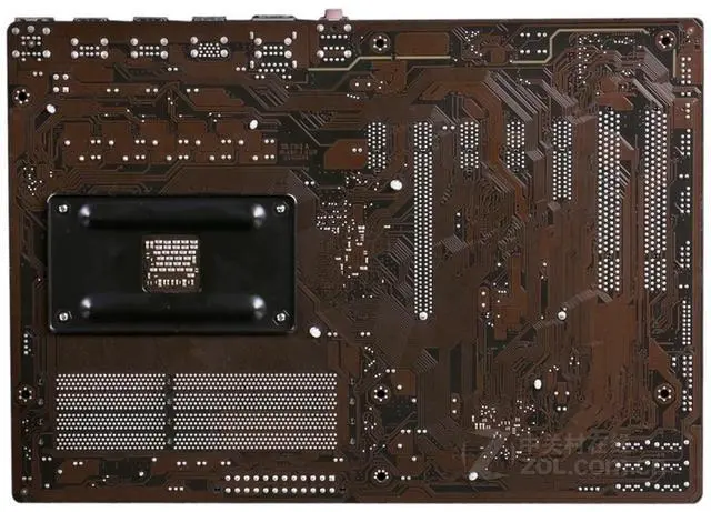 Alt view image 2 of 4 - GIGABYTE 990X-D3P(rev.1.0) Socket AM3+ AMD 990X DDR3 32GB ATX