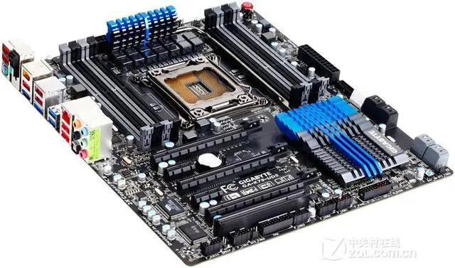 Alt view image 2 of 3 - GIGABYTE GA-X79-UD5 LGA 2011 Intel X79 DDR3 64GB E-ATX
