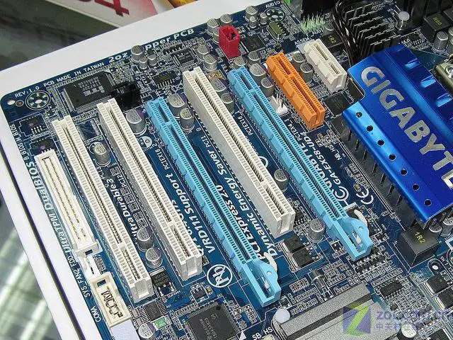 Alt view image 4 of 4 - GIGABYTE GA-EX58-UD4 LGA 1366 Intel X58 DDR3 24GB ATX