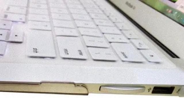 Alt view image 5 of 7 - Aomoproing  Micro SD TF to SD Card Kit Mini Adaptor for Extra Storage Macbook Air / Pro / Retina White