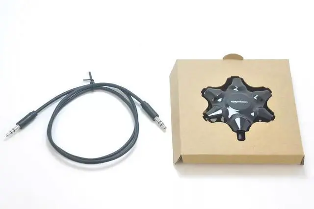 Alt view image 5 of 5 - Bex 5-hole headphone lossless sharing device 3.5mm AUX one drag five music sharing device one minute five